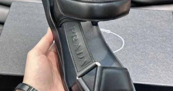 PRADA プラダ 色気のあるスタイルに仕上げ 2026 メンズ用 スリッパ 商品画像 11