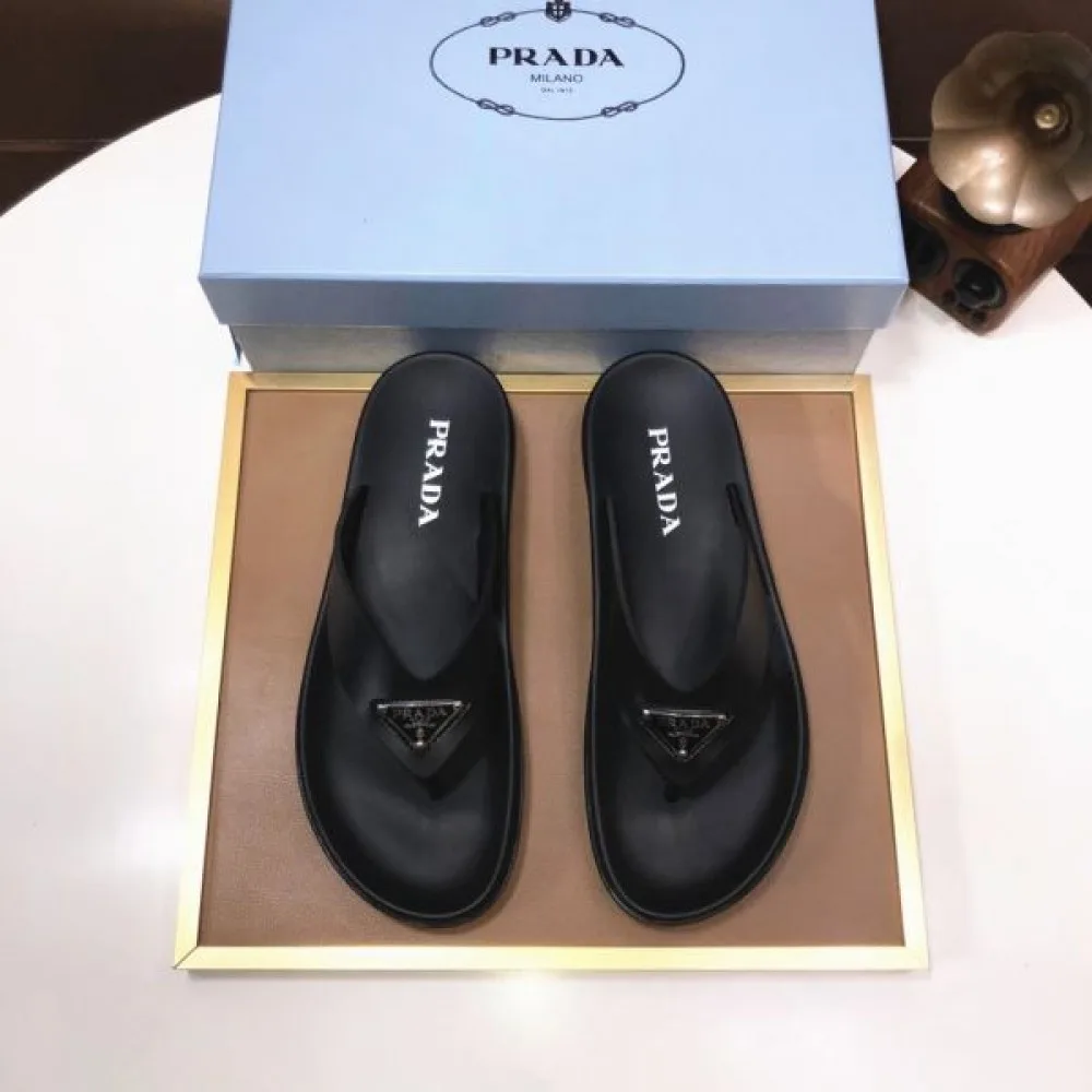 PRADA プラダ 最新の注目ファッション 2026 メンズ用 サンダル 商品画像 3