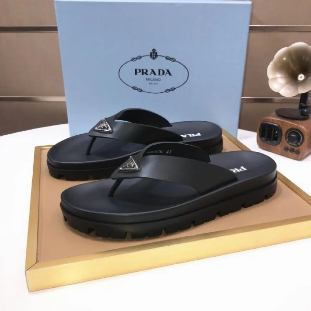 PRADA プラダ 最新の注目ファッション 2026 メンズ用 サンダル 商品画像 4