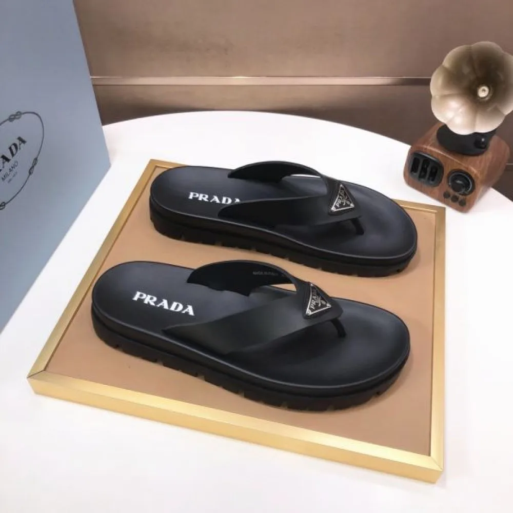 PRADA プラダ 最新の注目ファッション 2026 メンズ用 サンダル 商品画像 5