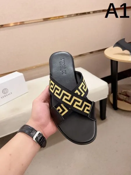 VERSACE ヴェルサーチェ 期間限定VIPセール 2026 メンズ用 サンダル 商品画像 10