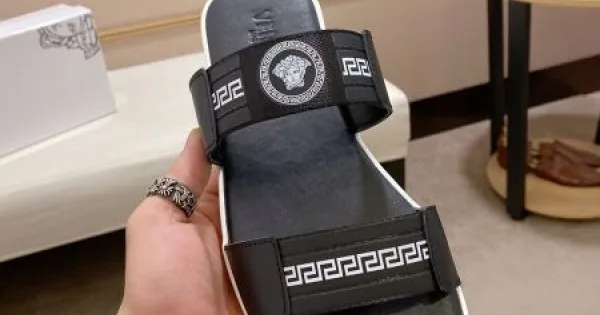 VERSACE ヴェルサーチェ 今年人気定番新作 2026 メンズ用 サンダル 商品画像 11