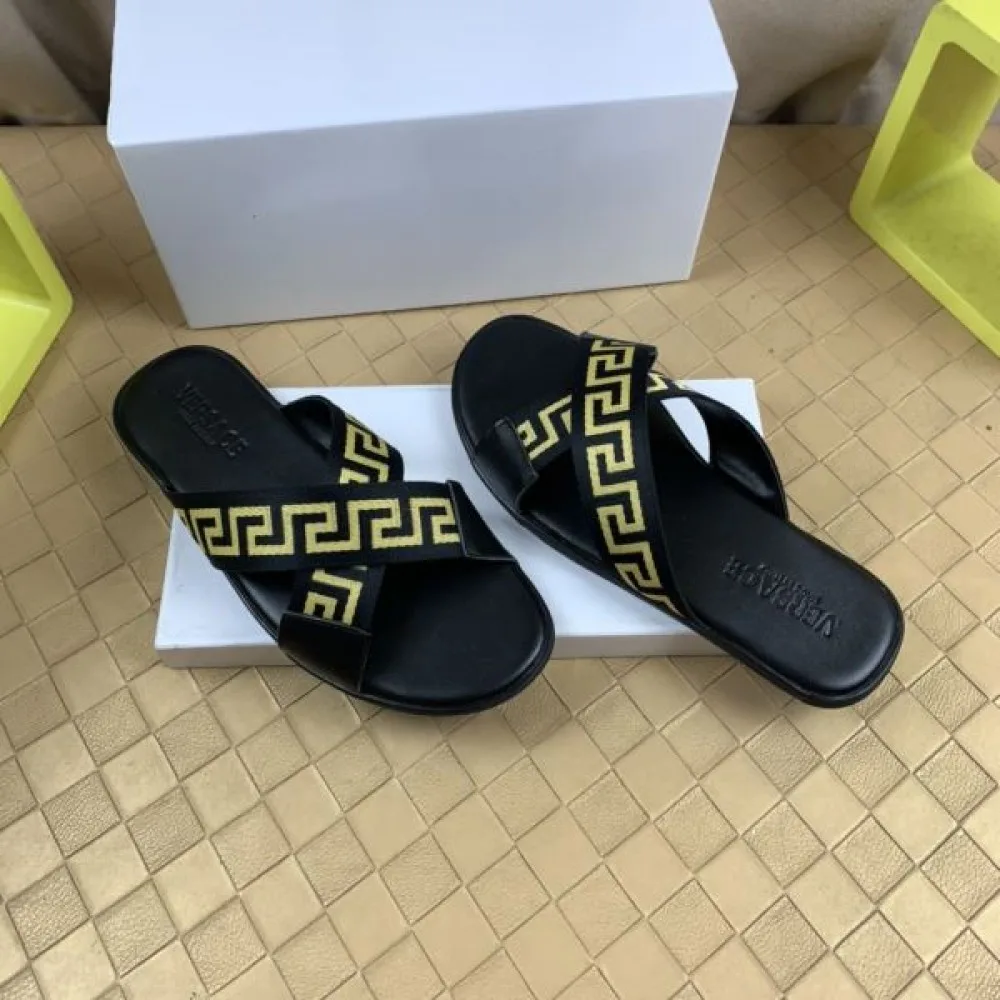 VERSACE ヴェルサーチェ 春夏季超人気即完売 2026 メンズ用 サンダル 商品画像 2