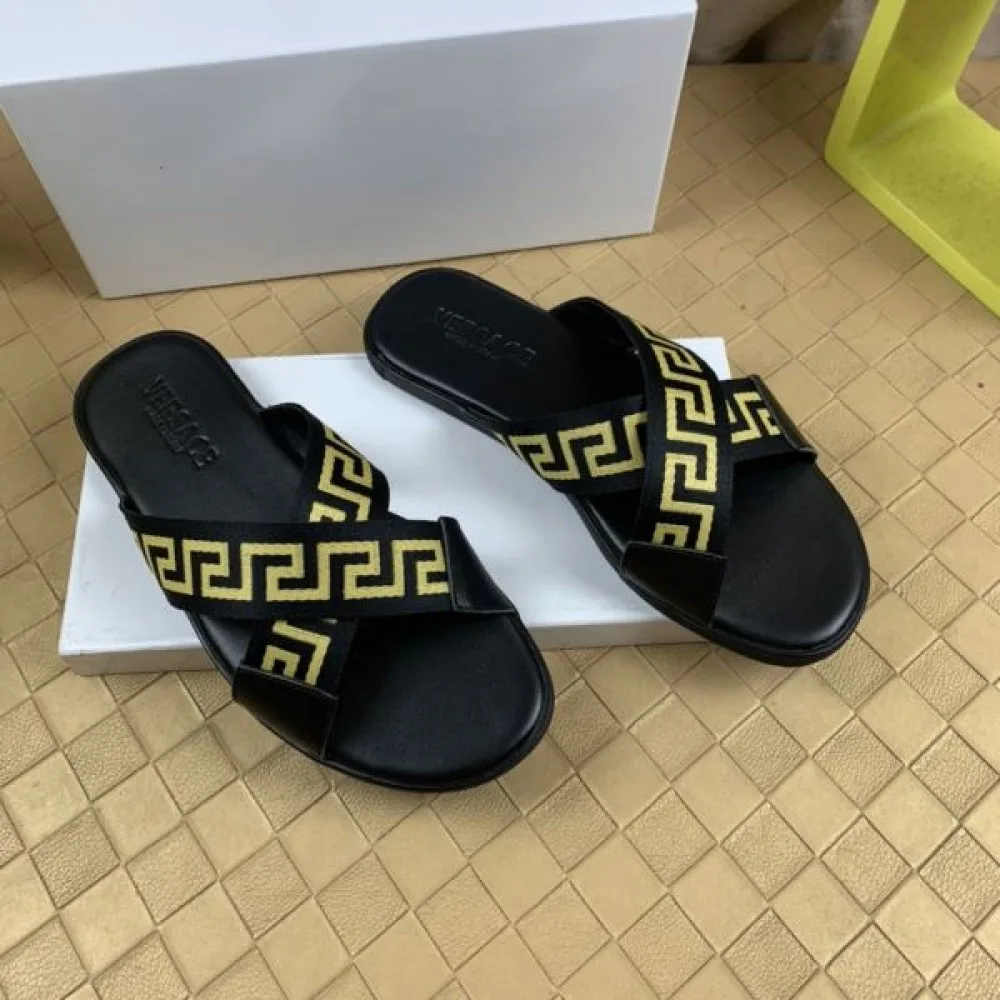 VERSACE ヴェルサーチェ 春夏季超人気即完売 2026 メンズ用 サンダル 商品画像 4