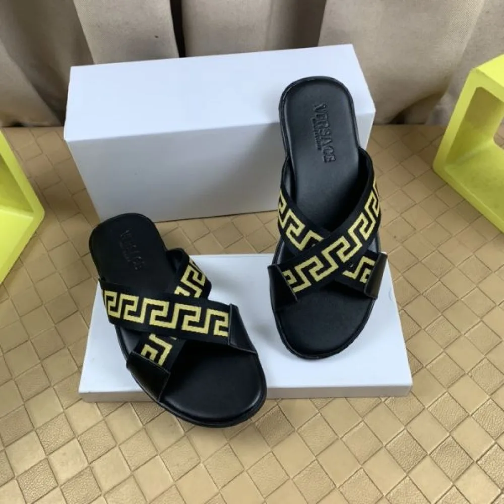 VERSACE ヴェルサーチェ 春夏季超人気即完売 2026 メンズ用 サンダル 商品画像 8