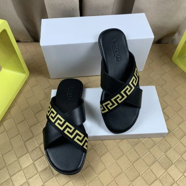 VERSACE ヴェルサーチェ 夏季大人気アイテム 2026 メンズ用 サンダル 商品画像 10