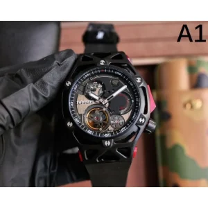 2026 この時季だからお買い得 HUBLOT ウブロ 時計 ウォッチ 商品画像 1