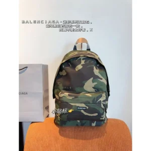 根強い人気定番商品 2026 バックパック BALENCIAGA バレンシアガ 商品画像 1