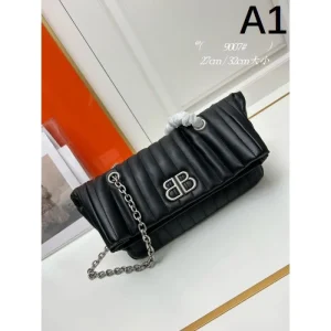 BALENCIAGA バレンシアガ 2024FW 今注目度が上がって トートバッグ 商品画像 1