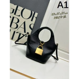 BALENCIAGA バレンシアガ 2024FW リラックス感のある トートバッグ 商品画像 1