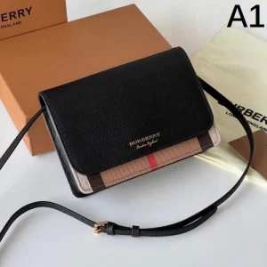 大人っぽい質感 2026 ショルダーバッグ BURBERRY バーバリー 商品画像 1