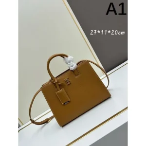 夏に大注目アイテム 2026 トートバッグ BURBERRY バーバリー 商品画像 1