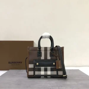 2026 累積売上総額第1位 BURBERRY バーバリー トートバッグ 商品画像 1