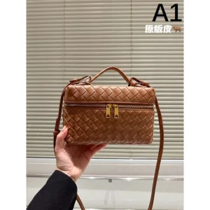 最新作入荷 2026 トートバッグ BOTTEGA VENETA ボッテガヴェネタ 商品画像 1