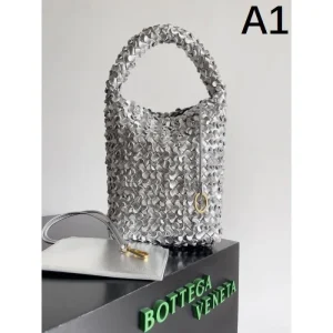 限定価格 2026 トートバッグ BOTTEGA VENETA ボッテガヴェネタ 商品画像 1