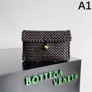 期間限定 2026 クラッチバッグ BOTTEGA VENETA ボッテガヴェネタ 商品画像 1
