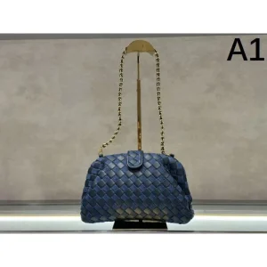 2026 おしゃれ感度UP! BOTTEGA VENETA ボッテガヴェネタ トートバッグ 商品画像 1