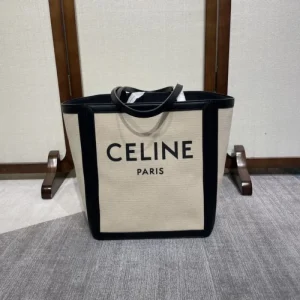 今注目度が上がって 2026 トートバッグ CELINE セリーヌ 商品画像 1