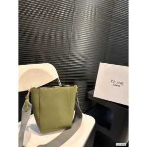 大人っぽいスタイルが完成 2026 ショルダーバッグ CELINE セリーヌ 商品画像 1