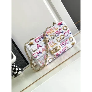 クールな印象に見せる 2026 ショルダーバッグ CHANEL シャネル 商品画像 1