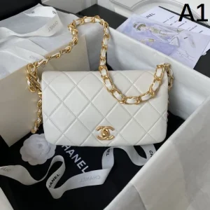 ファション豊富に表現 2026 ショルダーバッグ CHANEL シャネル 商品画像 1
