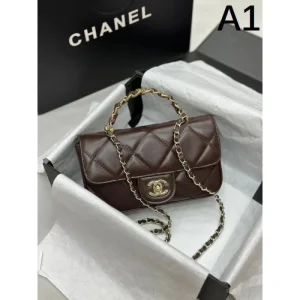 着こなしが簡単につくれる 2026 トートバッグ CHANEL シャネル 商品画像 1
