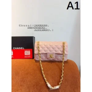 気軽におしゃれを楽しめる 2026 ショルダーバッグ CHANEL シャネル 商品画像 1