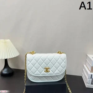 春先や夏にぴったりの新作 2026 ショルダーバッグ CHANEL シャネル 商品画像 1