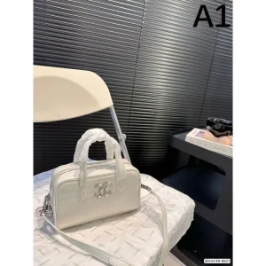 魅力の詰まったスタイル 2026 トートバッグ CHANEL シャネル 商品画像 1
