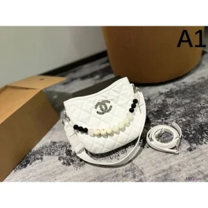 絶大な人気を博する新作 2026 トートバッグ CHANEL シャネル 商品画像 1