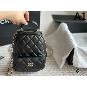希少！取り扱い店舗限定 2026 バックパック CHANEL シャネル 商品画像 1