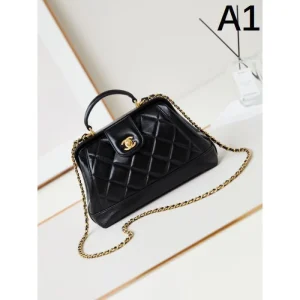 CHANEL シャネル 2024FW 今年のトレンドを先取り トートバッグ 商品画像 1