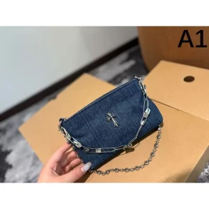 激レア一目惚れ 2026 トートバッグ CHROME HEARTS クロムハーツ 商品画像 1