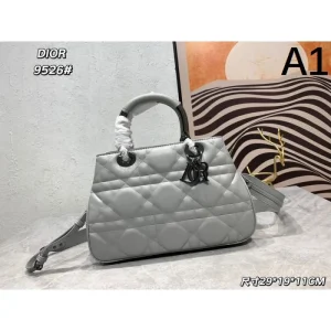 マストアイテム新入荷 2026 トートバッグ DIOR ディオール 商品画像 1