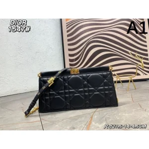 先着順早い者勝ち限定 2026 ショルダーバッグ DIOR ディオール 商品画像 1