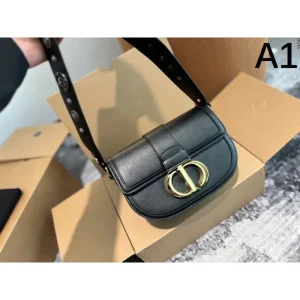 VIPセールでまさかの破格 2026 ショルダーバッグ DIOR ディオール 商品画像 1