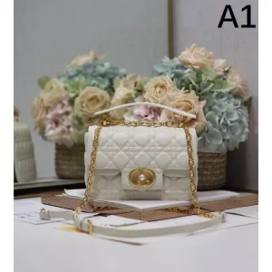 トレンドの最先端に 2026 トートバッグ DIOR ディオール 商品画像 1
