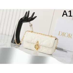 2026 春夏新作VIP価格 DIOR ディオール ショルダーバッグ 商品画像 1