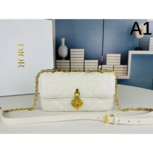 2026 夏に最強アイテム DIOR ディオール ショルダーバッグ 商品画像 1