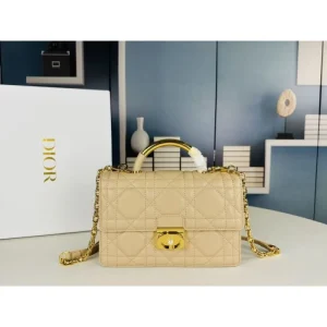 2026 完売次第終了早い者勝ち DIOR ディオール トートバッグ 商品画像 1