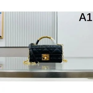 2026 新作セール価格でゲット DIOR ディオール トートバッグ 商品画像 1