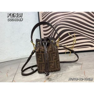 大人の女性にぴったり 2026 トートバッグ FENDI フェンデイ 商品画像 1