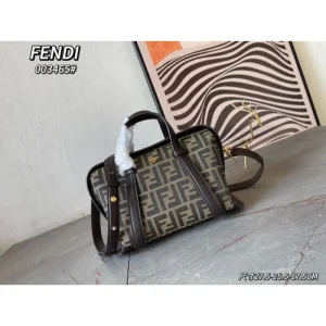 期待値も高いアイテム 2026 トートバッグ FENDI フェンデイ 商品画像 1
