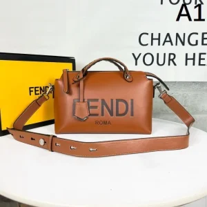 夏季新作に狙うファン殺到 2026 トートバッグ FENDI フェンデイ 商品画像 1