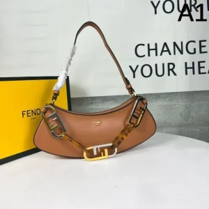 著名人やセレブも愛用する 2026 トートバッグ FENDI フェンデイ 商品画像 1