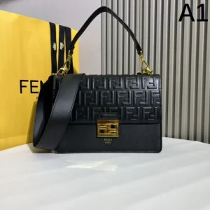 今季ヒット必至の夏季新作 2026 トートバッグ FENDI フェンデイ 商品画像 1