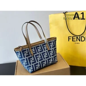 目を引くーデザインが特徴的 2026 トートバッグ FENDI フェンデイ 商品画像 1