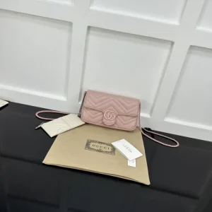 ファッションブランド 2026 ショルダーバッグ GUCCI グッチ 商品画像 1