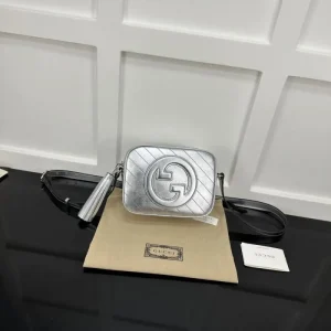毎年大人気のアイテム 2026 ショルダーバッグ GUCCI グッチ 商品画像 1