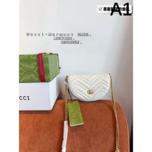 今年コレクション新作登場！ 2026 ショルダーバッグ GUCCI グッチ 商品画像 1